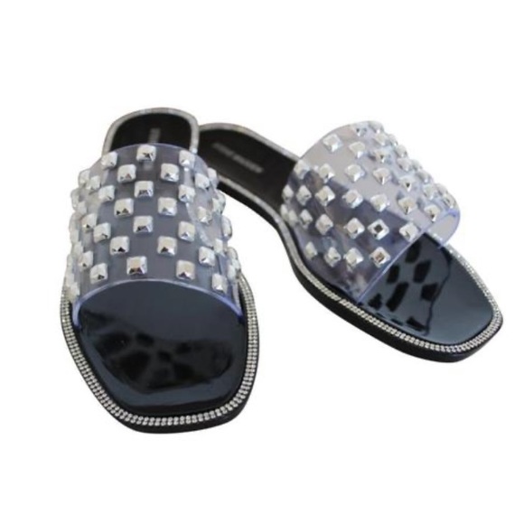 New Steve Madden Sandals - Picture 1 of 6